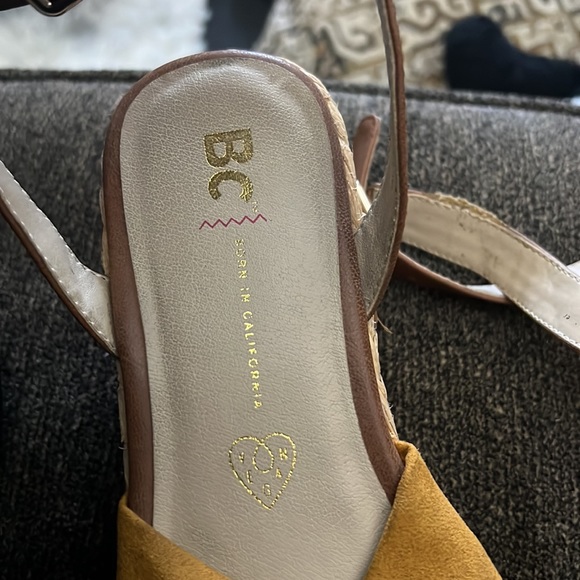 Yellow wedge sandal by BC (born in California) - Picture 9 of 9
